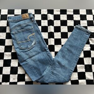 American Eagle High Waisted jeans